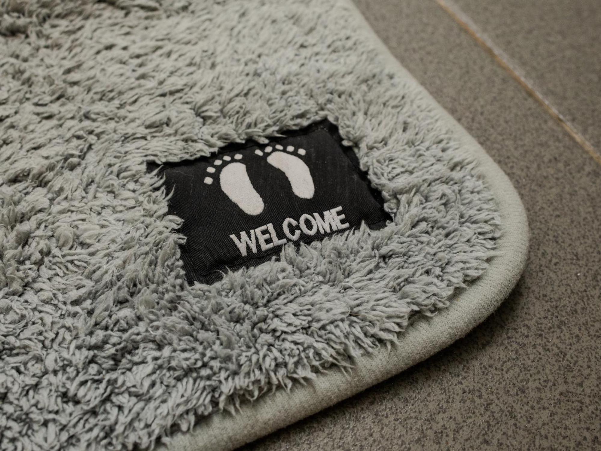 Moonway Apartment *